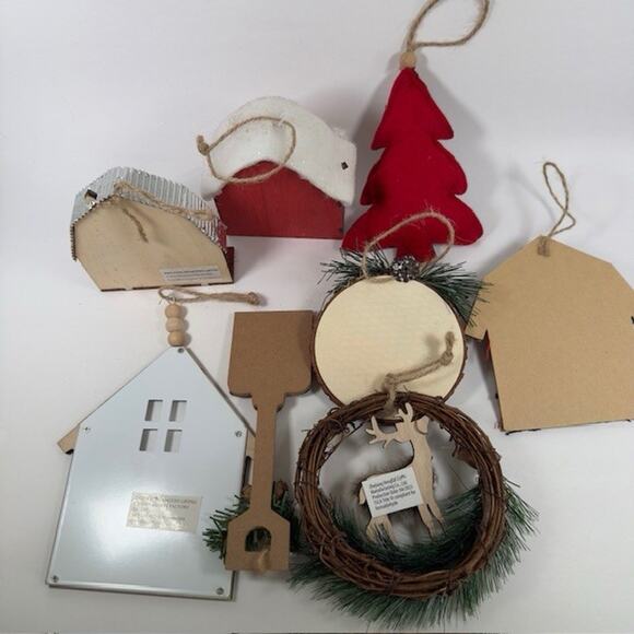 Christmas Plaid Ornaments Lot/Bundle Barns-Reindeer-Trees-Wreath-Holiday - Picture 12 of 16